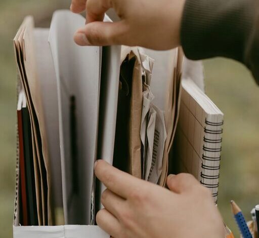 Simple Ways to Reduce Household Paper Clutter